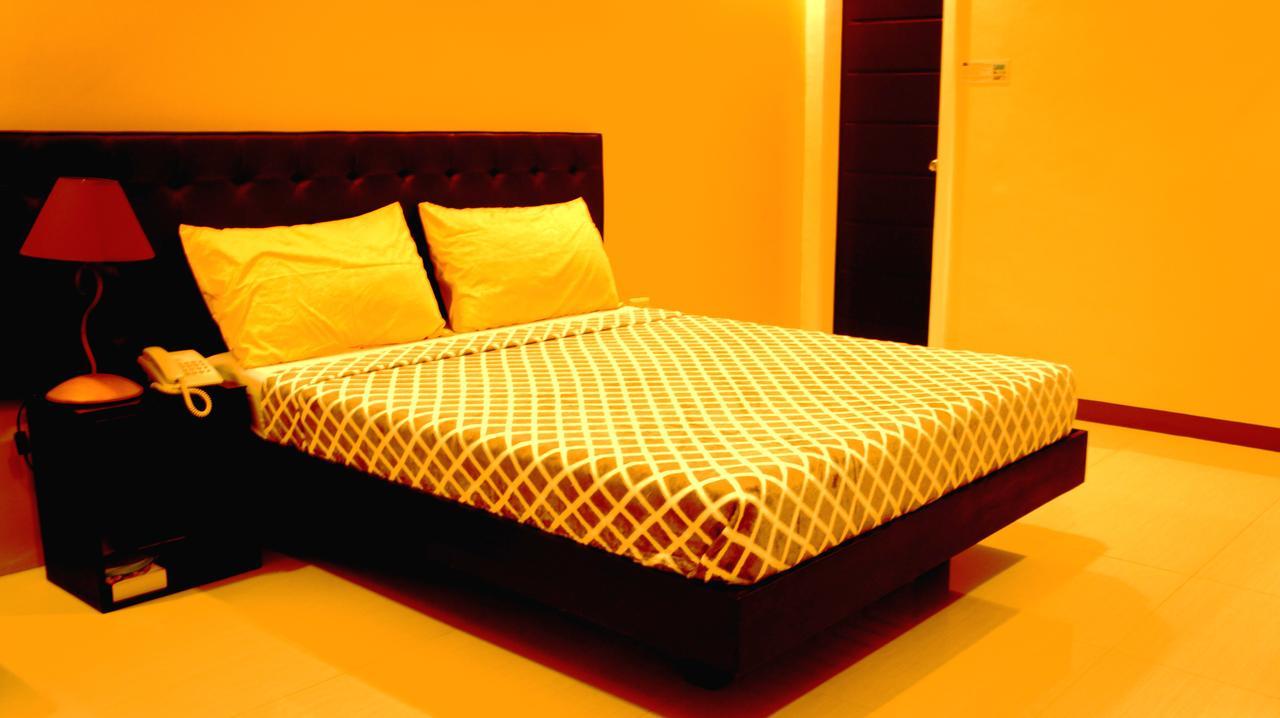 Urbantel Hotel لوسينا المظهر الخارجي الصورة